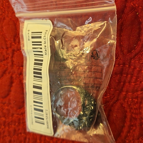 Unisex Punk/Goth Gunmetal Black Cubic Zirconia Skull Design Ring size 8 - Picture 4 of 6